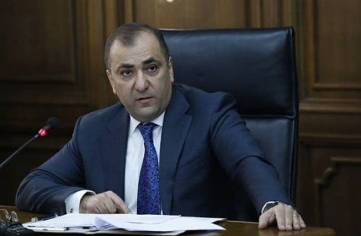 Հայաստանում ձերբակալվել է հայտնի մեդիամենեջեր. Նրա համախոհներն ասում են, որ գործը սարքված է. Strana.ua