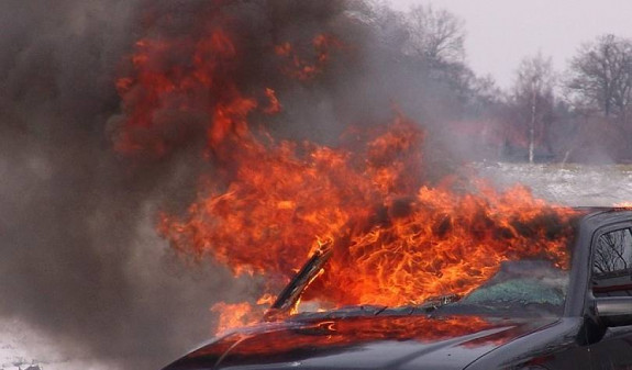 Գեղարքունիքի մարզում ավտոտեխսպասարկման կետերից մեկում ավտոմեքենա է այրվել