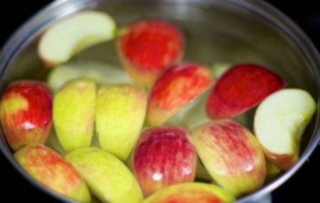 Եփած խնձորի օգնությամբ արյան ճնշումը կարգավորող պարզ մեթոդ
