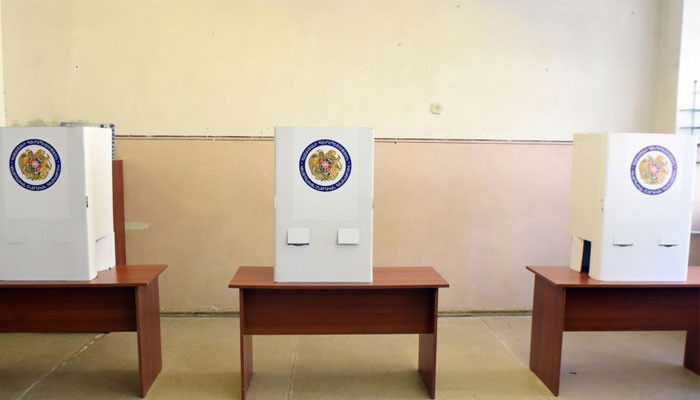 Տեսանյութ.Միջադեպ Գավառում, ընտրողը նկարել էր քվեաթերթիկը