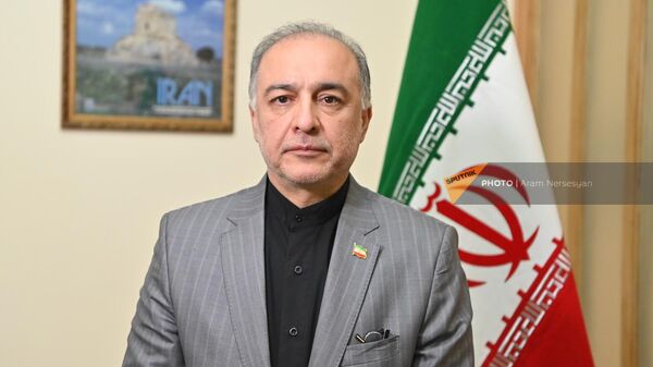 Երևանը Իրանին վստահեցրել է, որ միջպետական ճանապարհը ներառված չէ Բաքվին տարածքներ հանձնելու համաձայնության մեջ